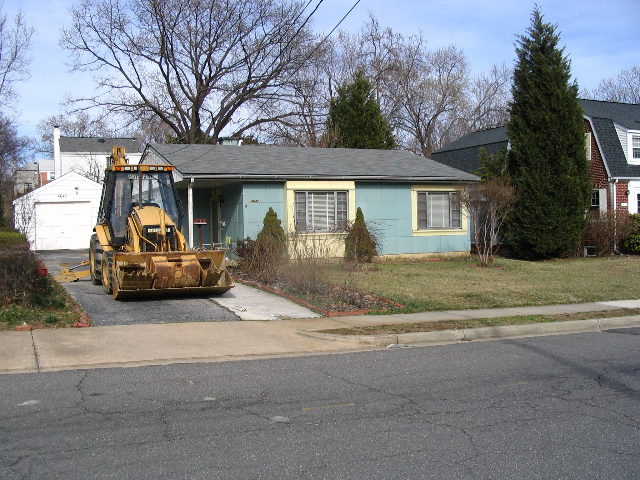 Barcroft's only Lustron house the day before it was torn down